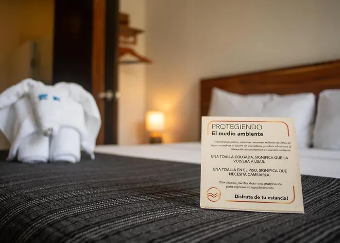 Muyu Hotel 2*